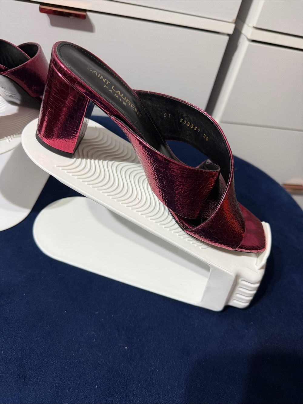 Saint Laurent Metallic Magenta Crisscross Platform Slide - Picture 7 of 11